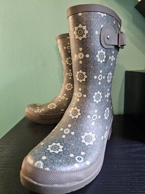 Chooka Rubber Rain Boots Grayish/Blue Floral Tile Print Mid-calf Women's Size 7
